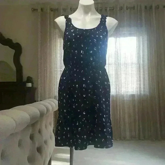 Banana Republic Fit-And-Flare Dress - Picture 8 of 11